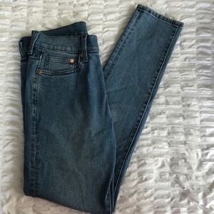 Skinny jeans by H&M